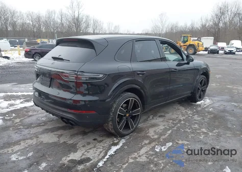 2021 Porsche Cayenne z USA, uszkodzony, nr VIN WP1AA2AY8MDA08359
